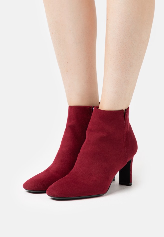 Gabour | Talons Classiques Exclusifs Rouges